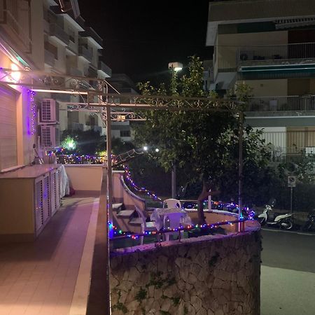 Treehouse Sorrento Apartment Eksteriør billede