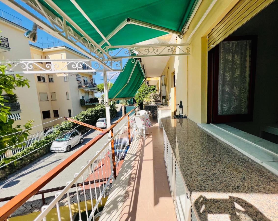 Treehouse Sorrento Apartment Eksteriør billede